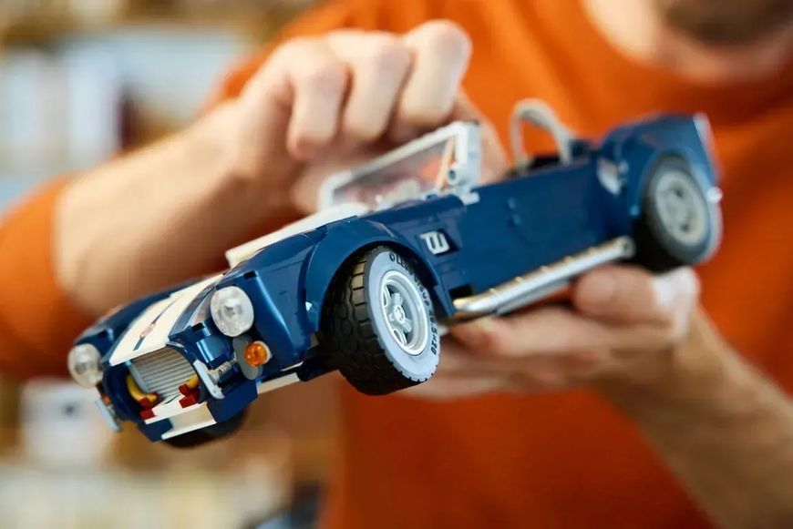 Блоковий конструктор LEGO Icons Shelby Cobra 427 S/C (10357) 613467 фото