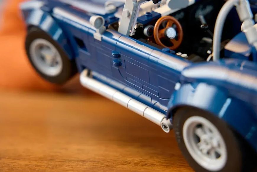 Блоковий конструктор LEGO Icons Shelby Cobra 427 S/C (10357) 613467 фото