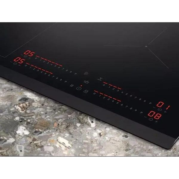 Варильна поверхня електрична Electrolux EIS82453 007137 фото