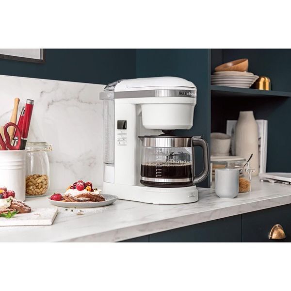 Капельная кофеварка KitchenAid 5KCM1208EWH 016655 фото
