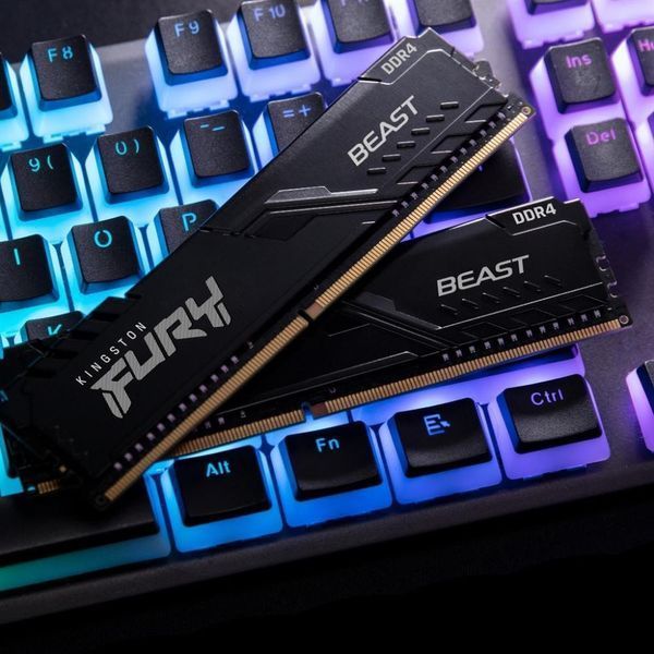 Пам'ять для настільних комп'ютерів Kingston FURY 128 GB (4x32GB) DDR4 3200 MHz Beast (KF432C16BBK4/128) 033720 фото