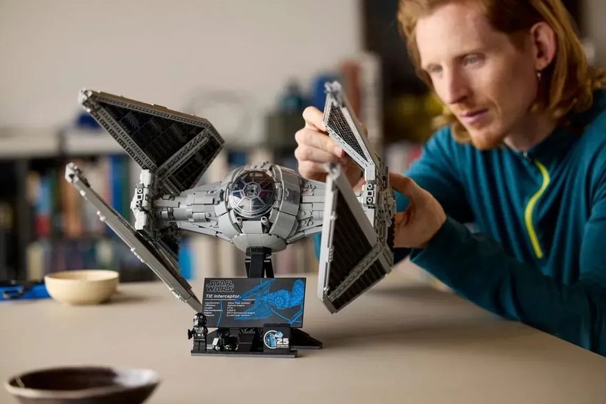 Блоковий конструктор LEGO Star Wars TIE-перехоплювач (75382) 613494 фото