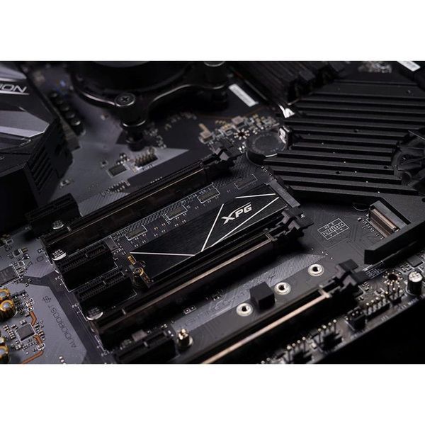 SSD накопичувач ADATA XPG Gammix S70 Blade 4 TB (AGAMMIXS70B-4T-CS) 001838 фото