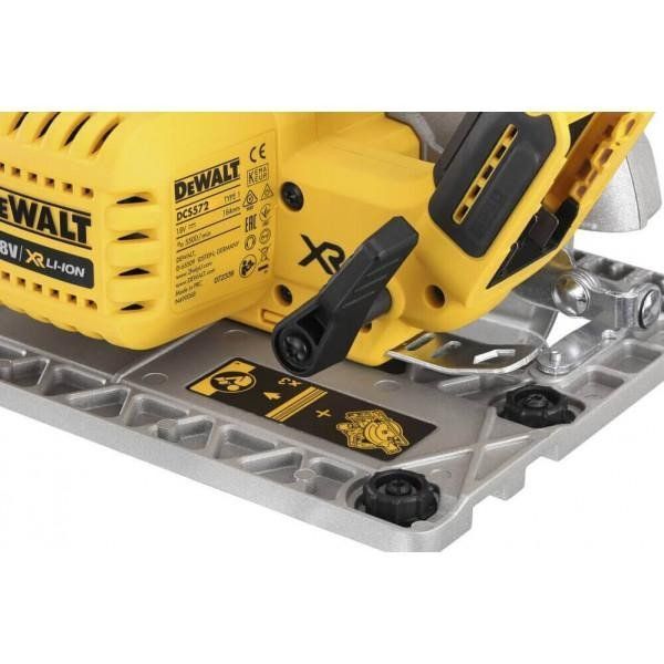 Дисковая пилка DeWALT DCS572NT 014899 фото