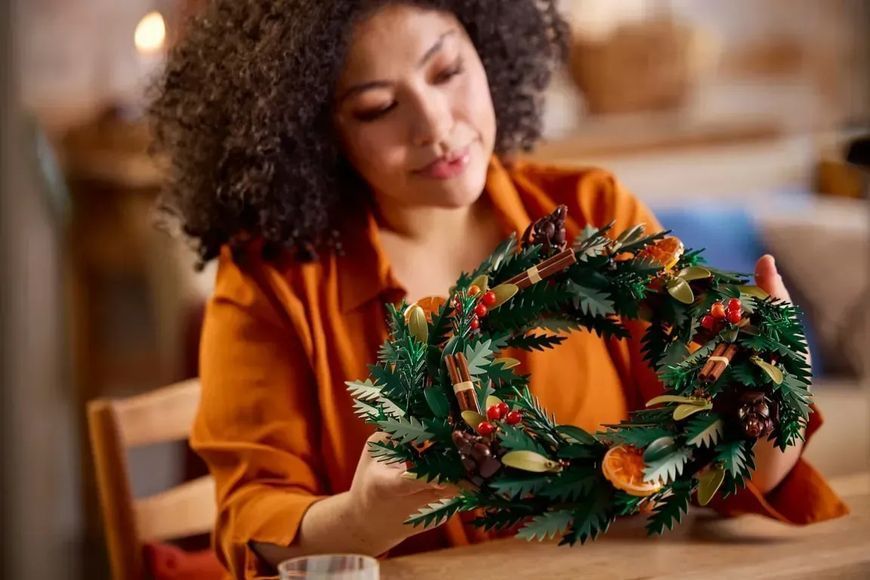 Блоковий конструктор LEGO Botanicals Вінок (10340) 613363 фото