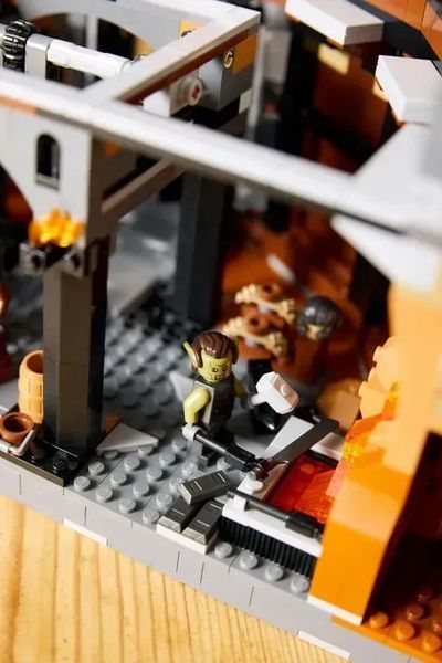 Блоковий конструктор LEGO Icons Володар кілець: Барад-Дур (10333) 613527 фото